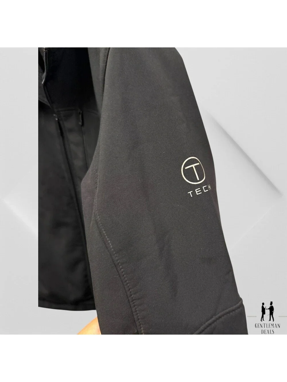 TUMI Tech Mens L Black Softshell Jacket Full Zip Windbreaker Outdoor Travel Coat
